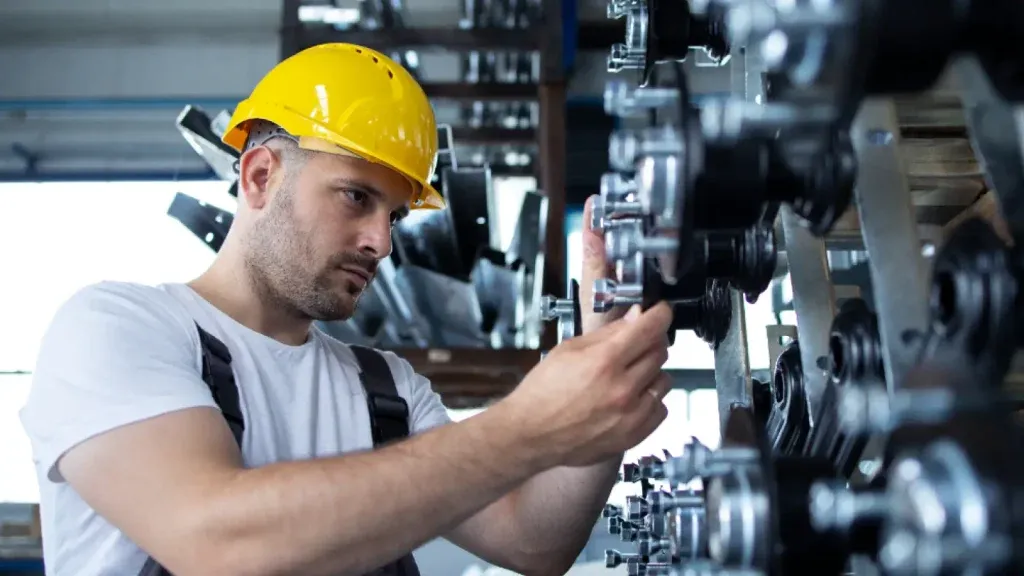 Manutenção Industrial: O que é e como pode ajudar na prevenção de acidentes